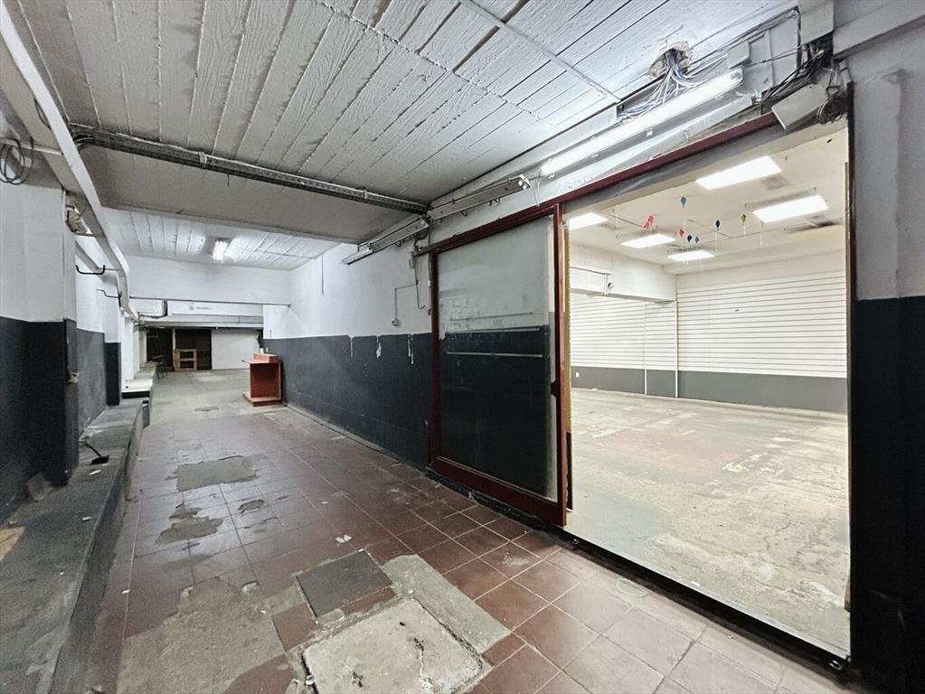 Alquiler local comercial zona mayorista Amezaga