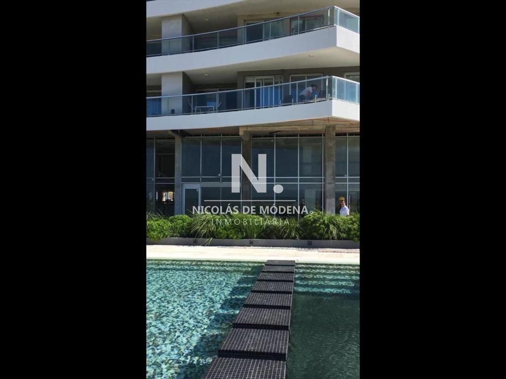Apartamento en Brava, a pocos metros del mar.