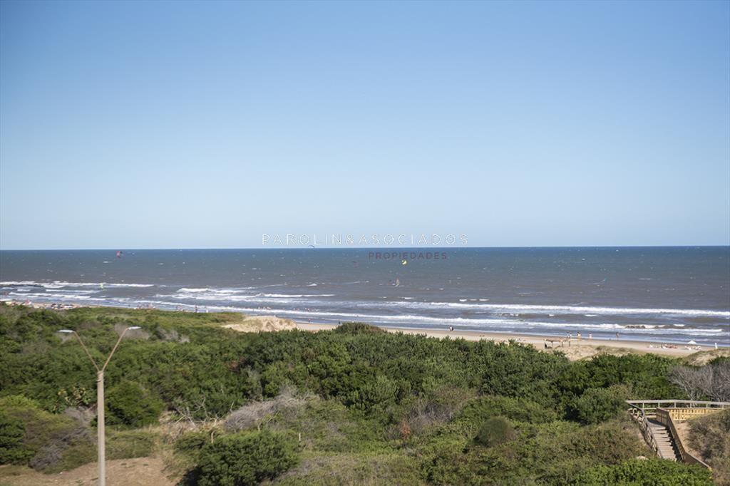 Apartamento con vista espectacular a metros del mar, en Bra