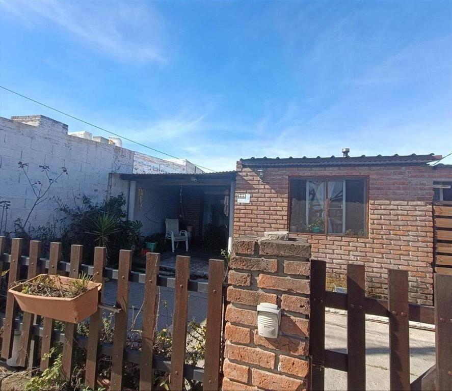 Casa de 3 dormitorios con terreno