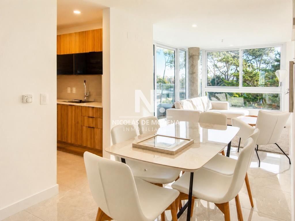 En venta apartamento de 3 dormitorios, en Brava