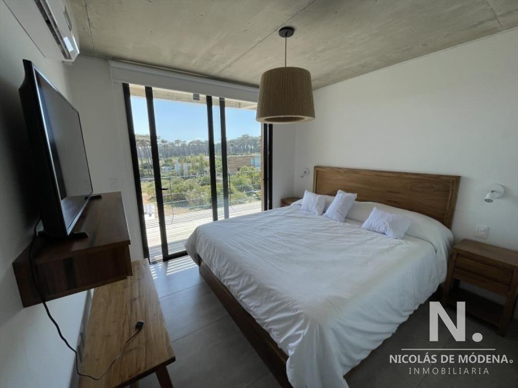 Apartamento de 2 dormitorios, en Manantiales, con parriller