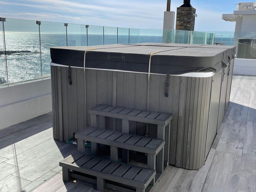 Venta departamento en Punta del este frente al mar