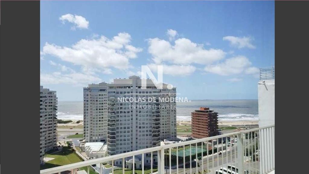 Venta Apartamento 4 dormitorios en zona Mansa al