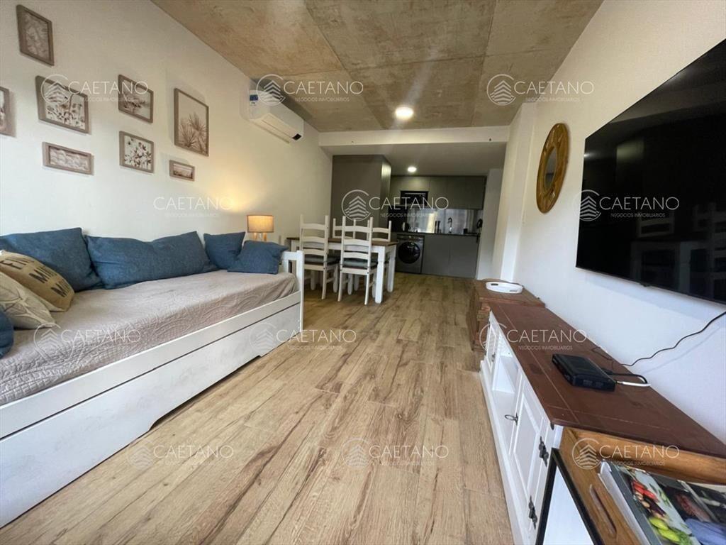 Venta apartamento 2 dormitorios. Playa mansa, Punta del Est