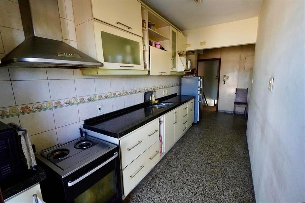 Venta Apto 3 dormitorios c/terraza Antel Arena