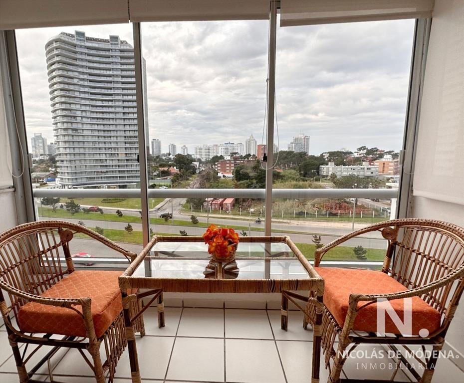 Departamento En Venta, Edificio Cap Breton, Mansa - Punta