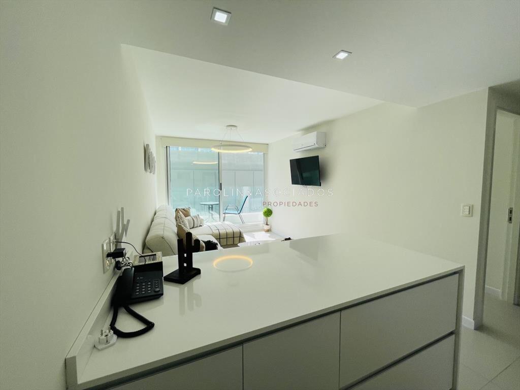 Apartamento en venta en Playa Mansa Punta del
