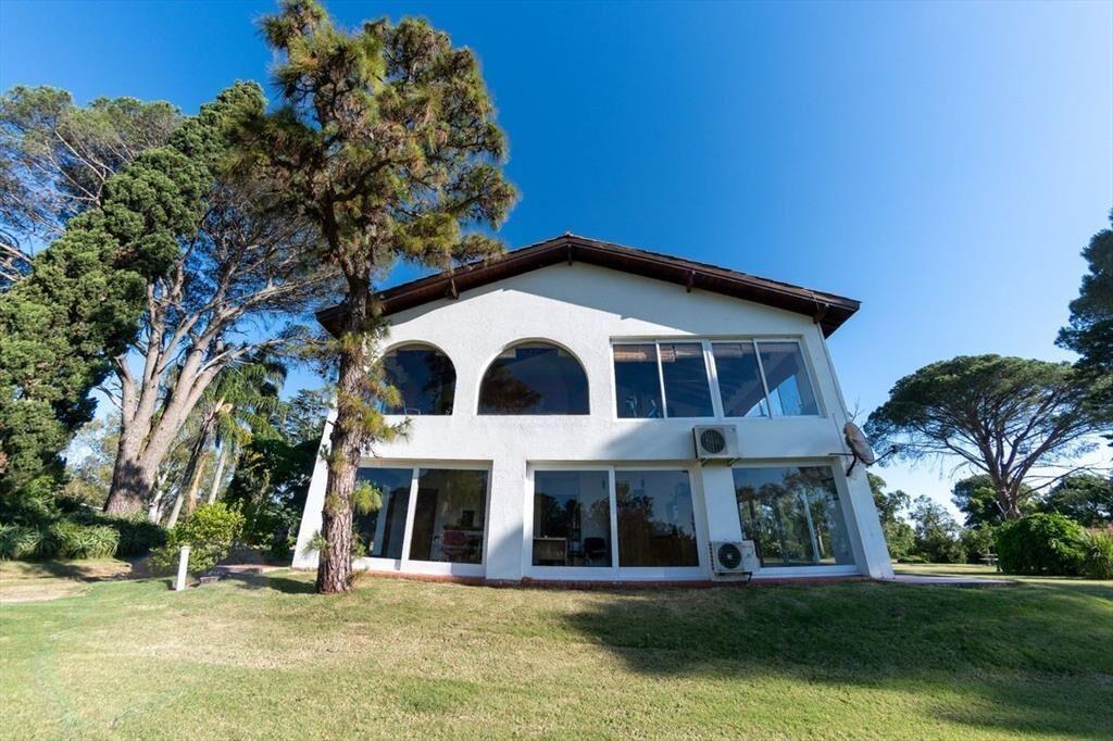 Venta casa y campo de 116 hectáreas en Melilla
