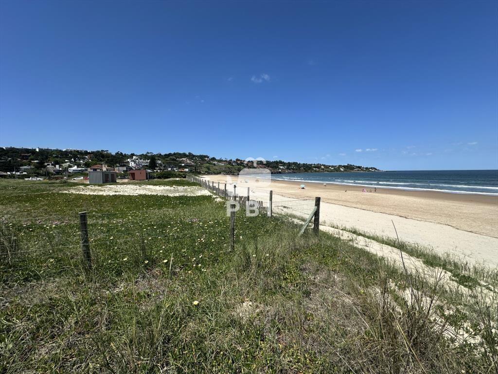 Venta Terreno sobre el mar en Solana, Punta - Ref