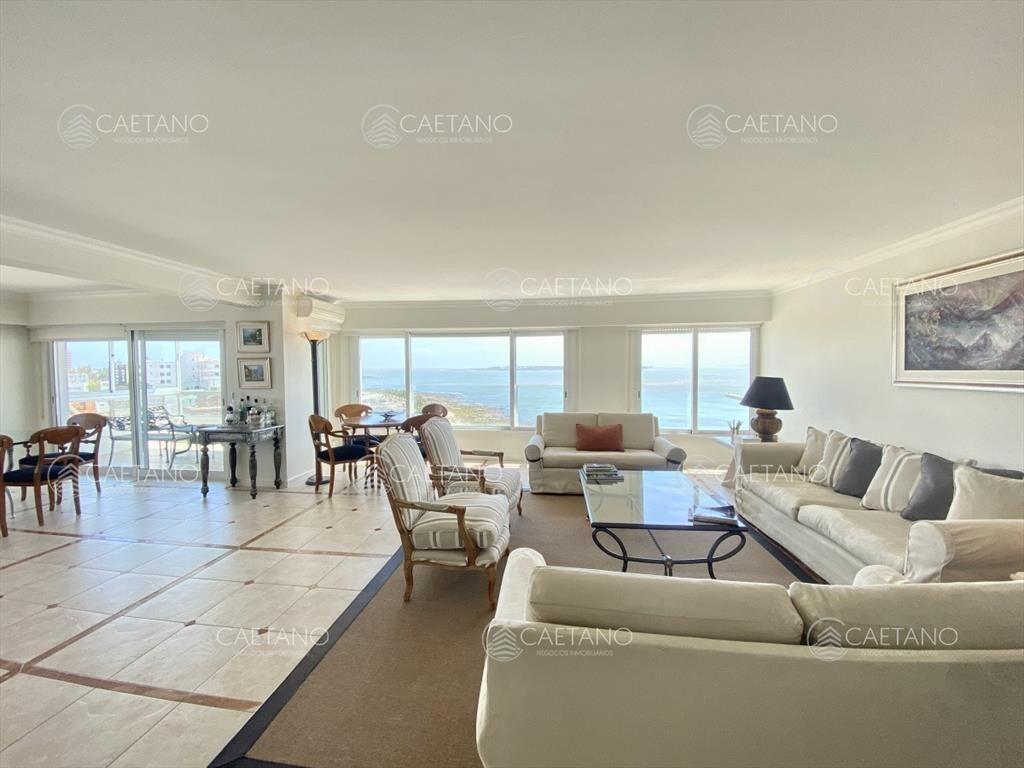 Venta apartamento 3 dormitorios. Playa mansa, del