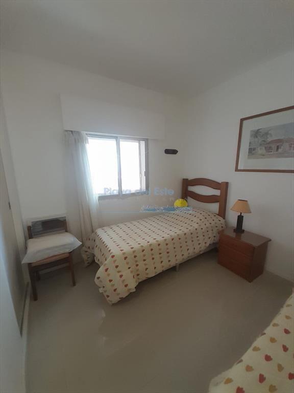 Apartamento de 2 dormitorios en Venta en Punta ,