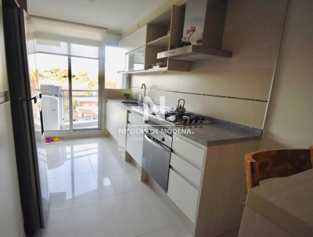 Venta de Apartamento 2 DORMITORIOS, mas de en