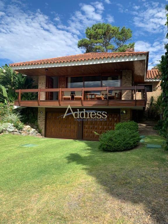 VENTA DE CASA DE 4 DORMITORIOS EN MANSA PUNTA DEL