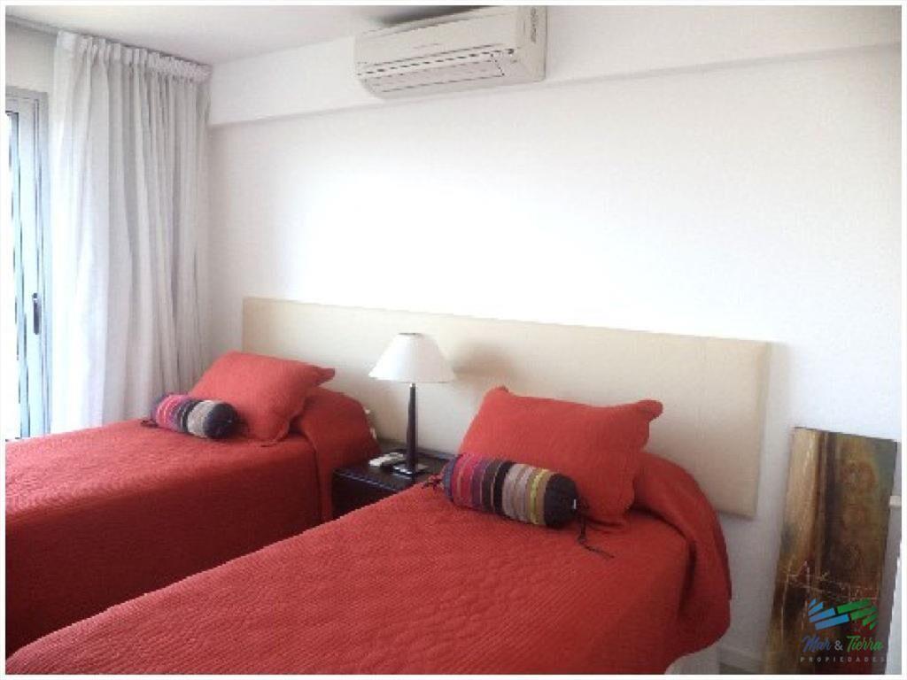 Vendo apartamento 2 dormitorios con vista al mar