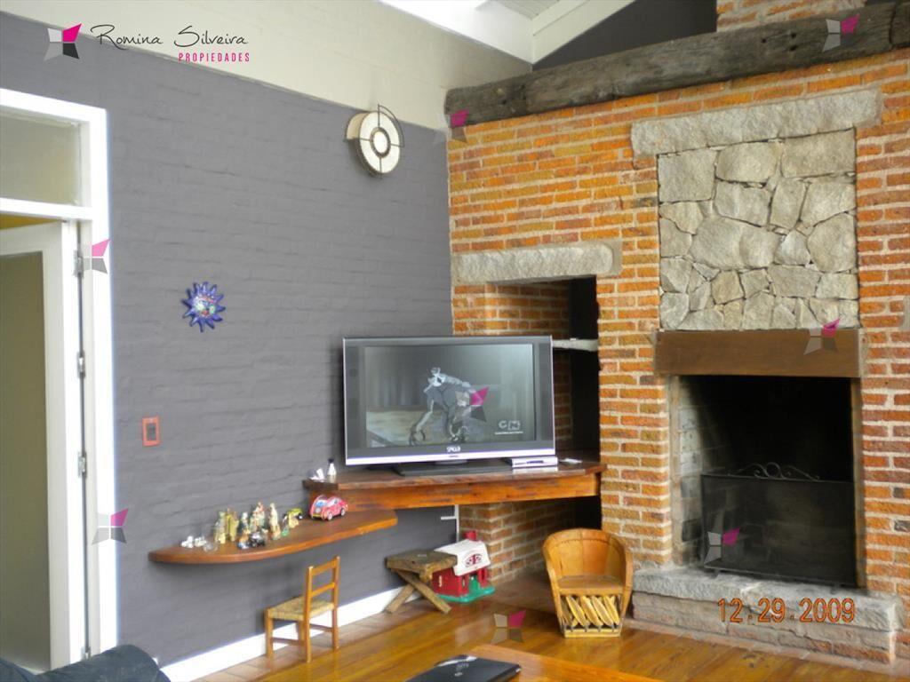 VENTA DE CASA DE 4 DORMITORIOS FRENTE AL MAR EN