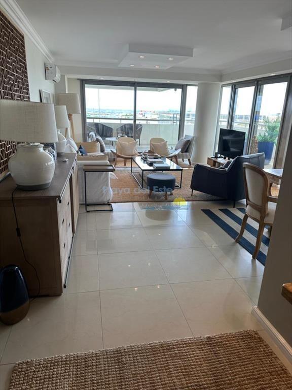 Apartamento en Alquiler de 3 dormitorios en Torre
