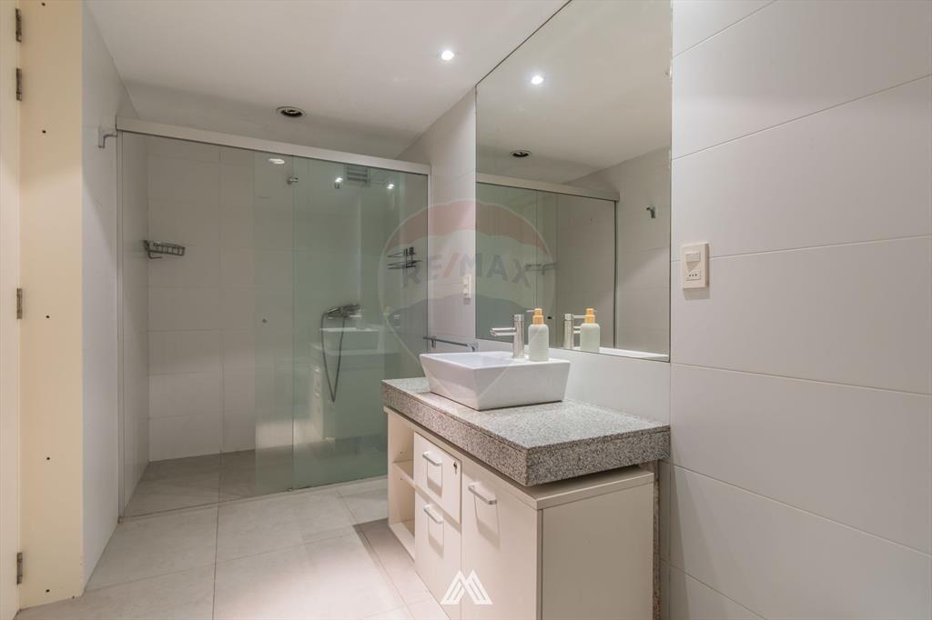 VENTA APARTAMENTO UN DORM 2 BAÑOS PARR. POCITOS