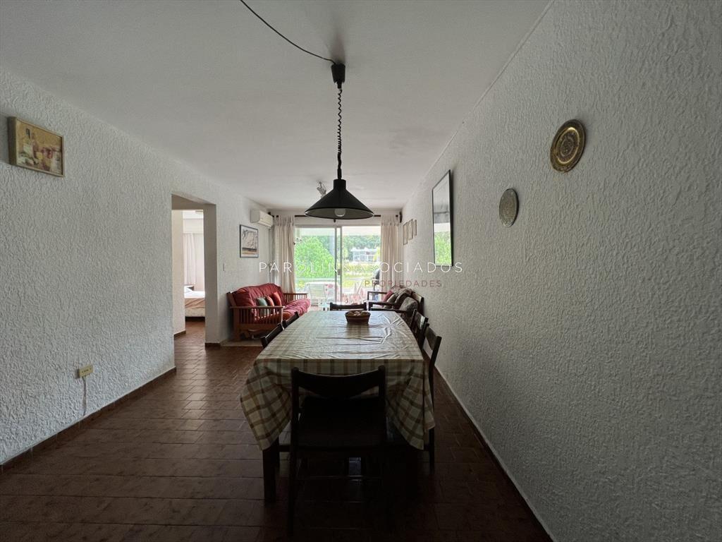 Apartamento en venta de 2 Dormitorios Coral, Punta Del Este