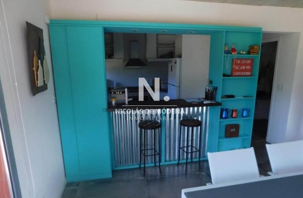 Muy buena casa en venta Construcción de muy con