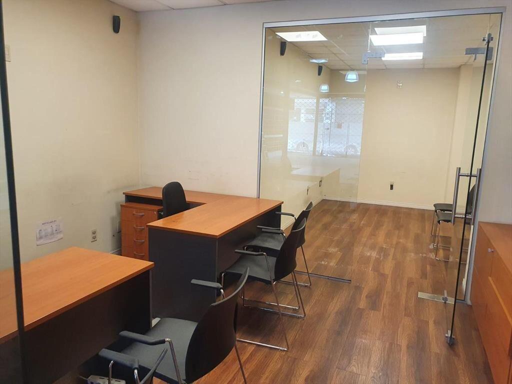 Av Uruguay casi Libertador, padrón único , 1319 m2, excelen