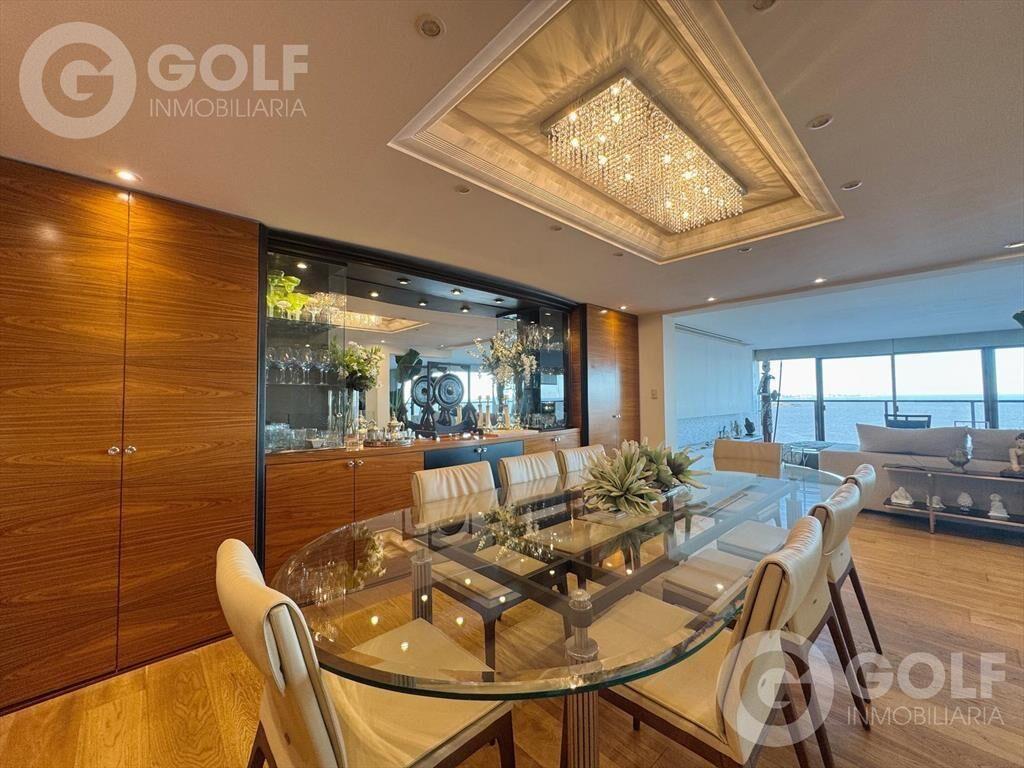 Venta de apartamento DUPLEX sobre Rambla Gandhi con vista a