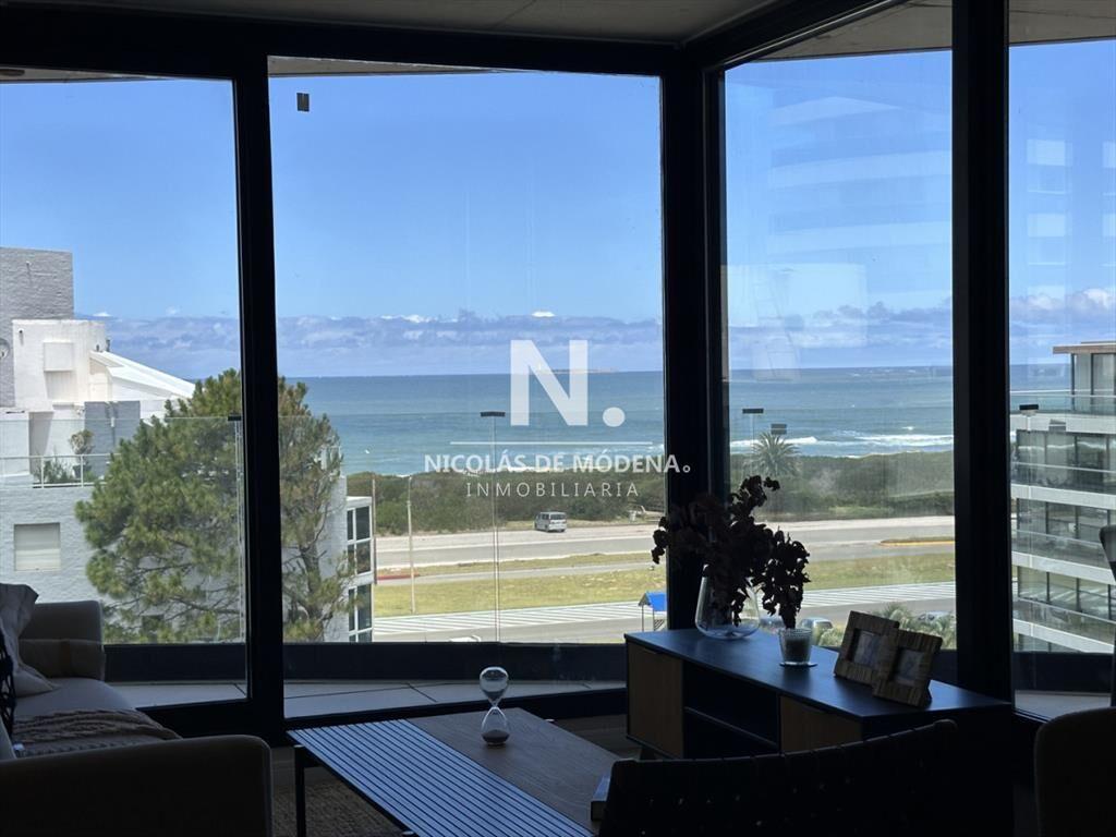Apto en venta de 2 dormitorios en Edificio Manglar, Playa B