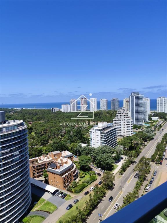 Venta apartamento 3 dormitorios Punta del Este