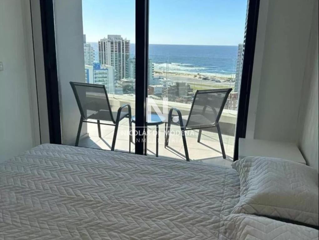 En venta apartamento a metros del mar de 1 en