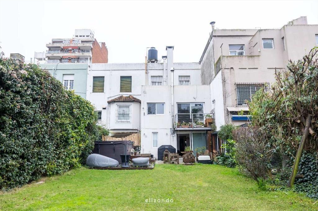 VENTA CASA POCITOS 4 DORM CON JARDIN BARBACOA GGE