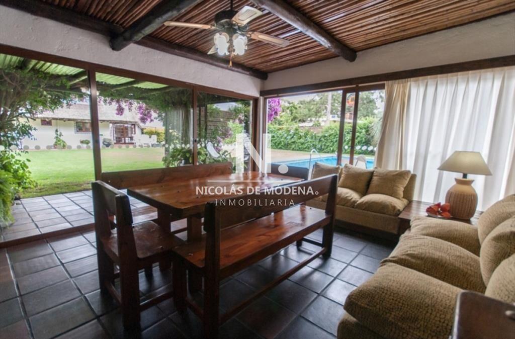 Casa de 3 dormitorios en venta en Pinares, Punta
