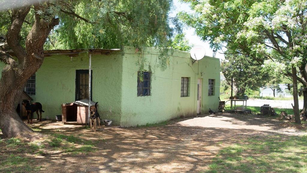 Alquiler gran predio con casa en Barros Blancos