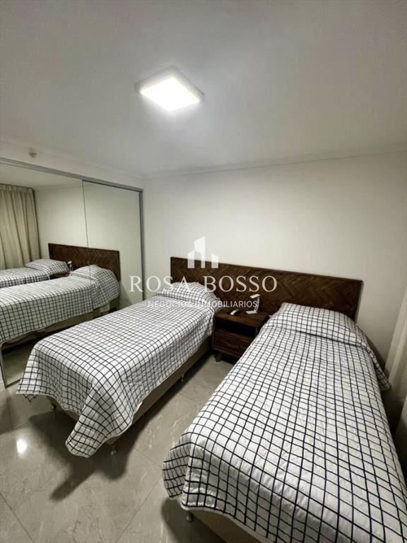 Apartamento 2 dormitorios 2 baños Balcon Garaje
