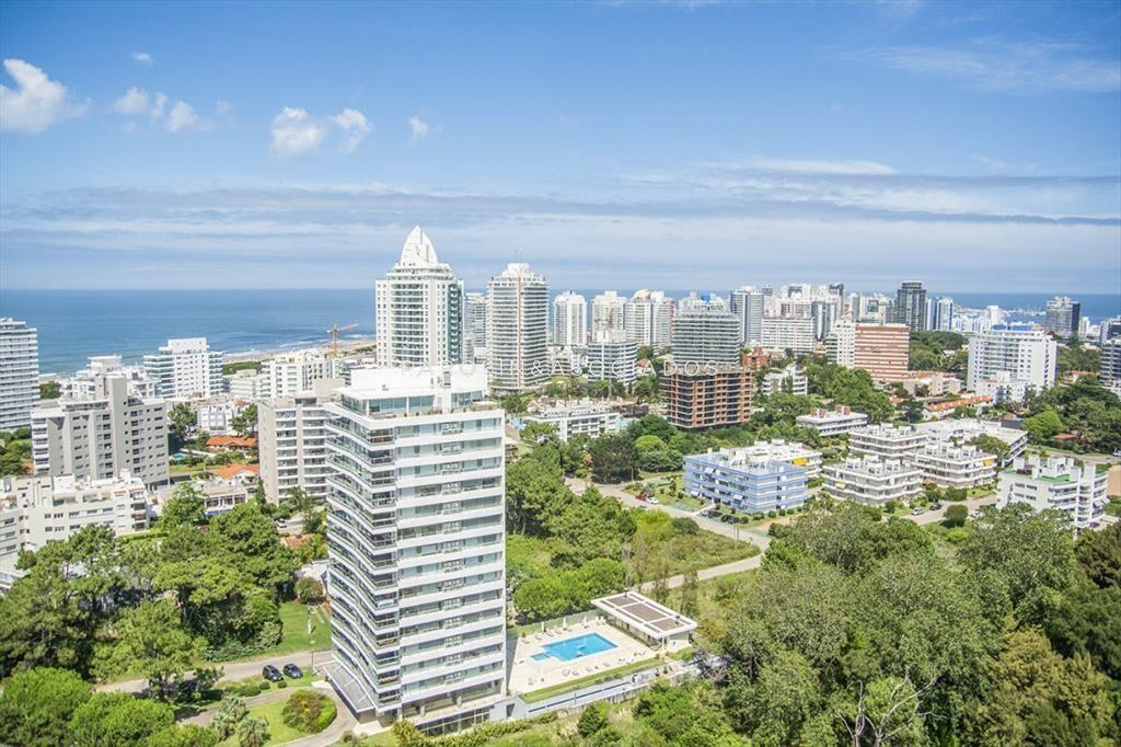 Apartartamento de 3 dormitorios en venta en Torre