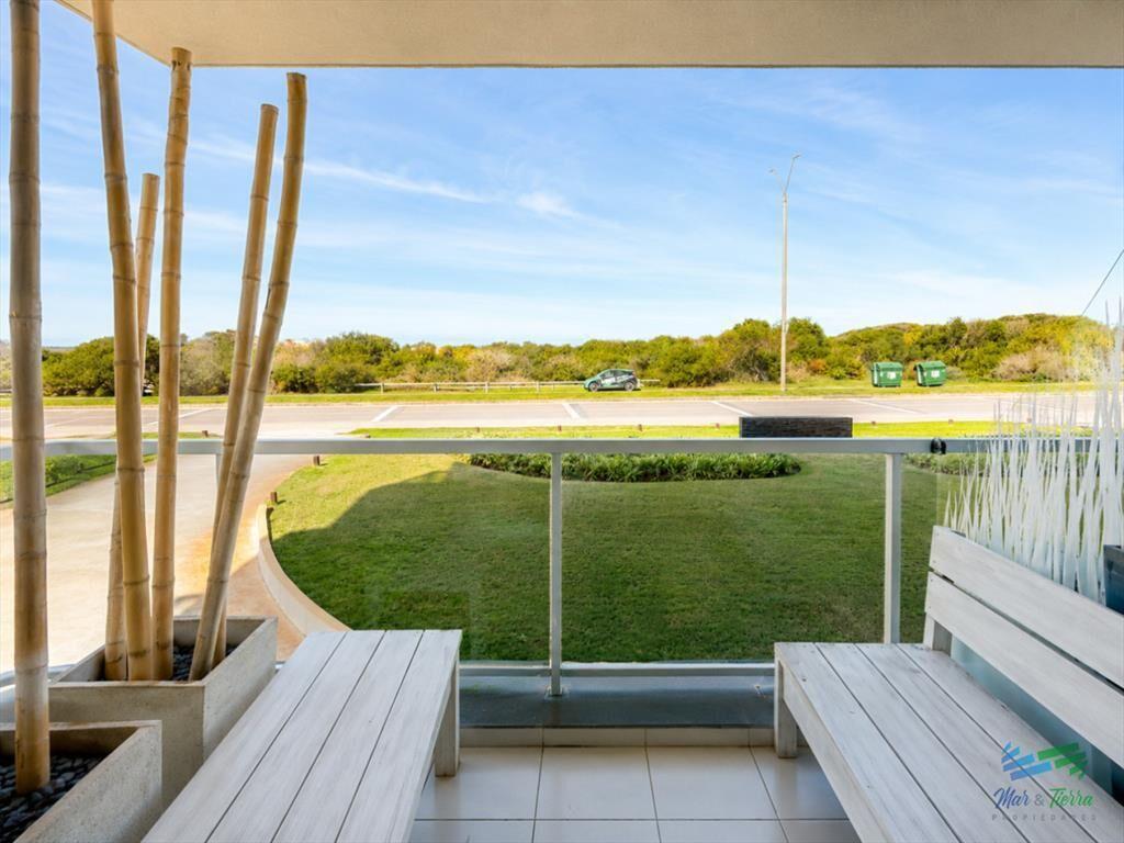 Apartamento moderno de 3 Dormitorios frente al mar en Playa