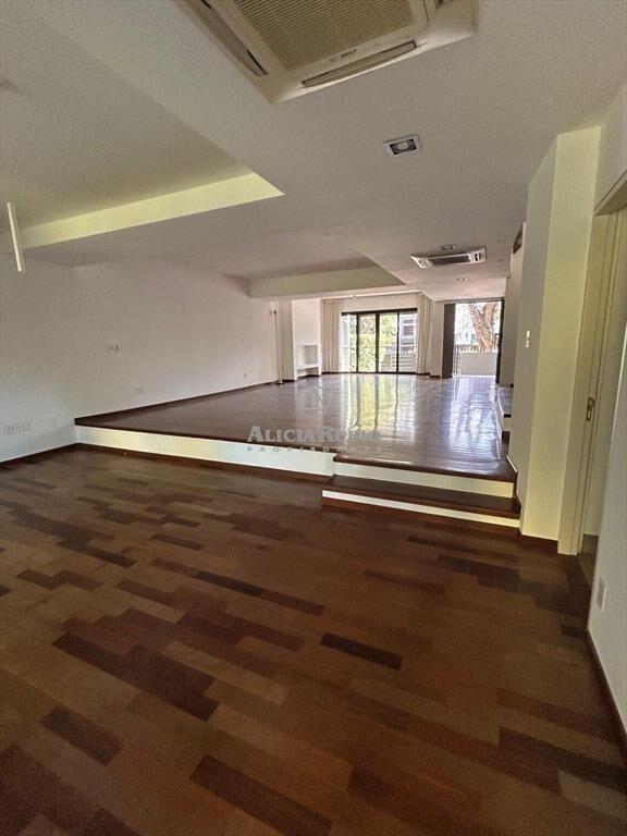 CASA DE REVISTA EN EL GOLF – 4 DORM. EN SUITE, 7 BAÑOS, ...