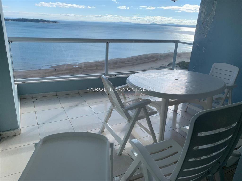 Apartamento en venta en Beverly Tower, Punta del
