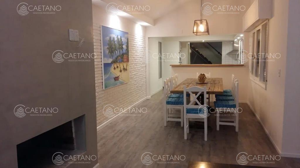 Alquiler y venta de casa de 5 dormitorios en del