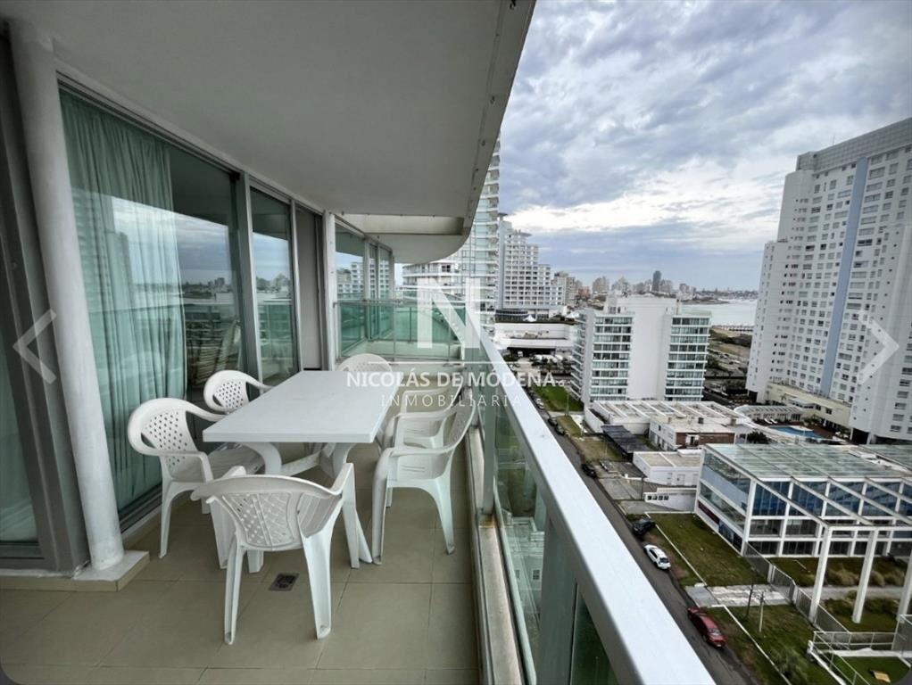 Apartamento en venta de 2 dormitorios con vista
