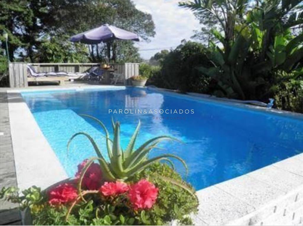 Venta de casa de 6 dormitorios en zona exclusiva de Punta d