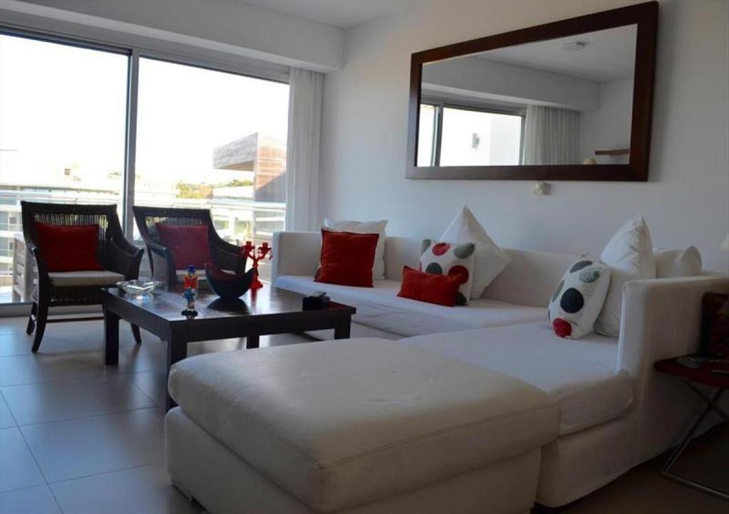 VENTA DE APARTAMENTO DE 2 DORMITORIOS EN SUITE AL