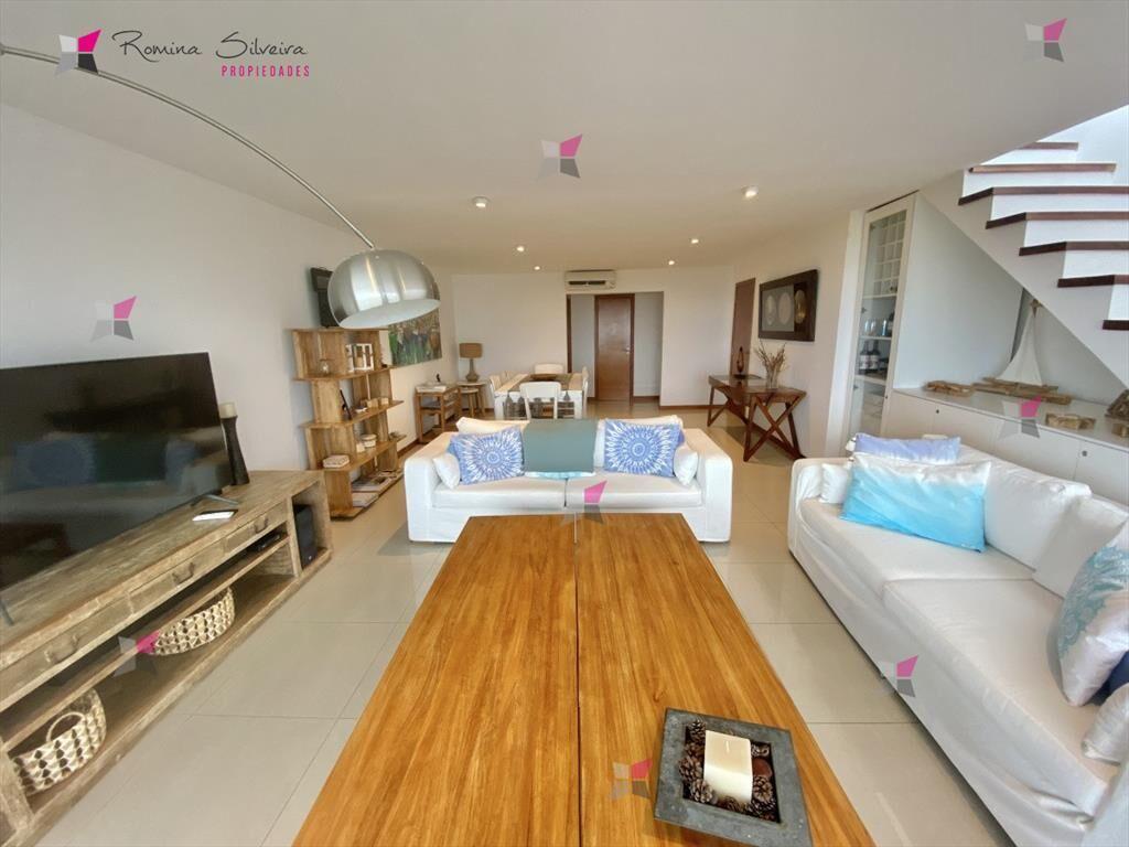 VENTA 3 DORMITORIOS + DEPENDENCIA MARIGOT BRAVA