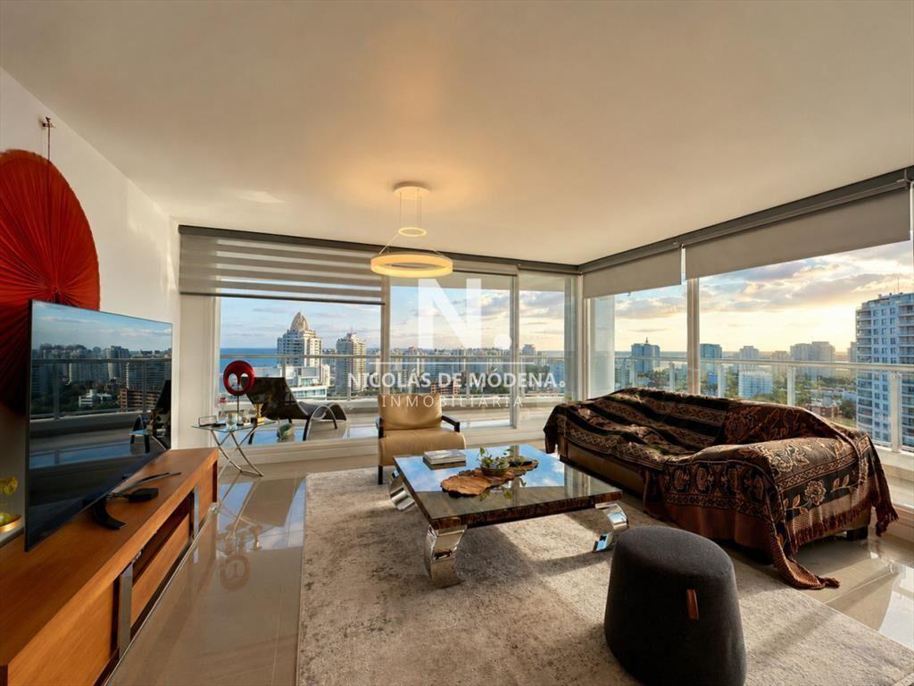 Venta de Apartamento en venta 3 dormitorios en y