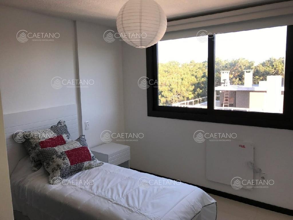 Apartamento en Roosevelt, 3 dormitorios *
