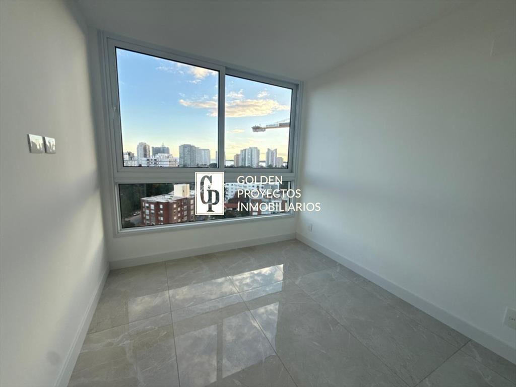 Apartamento en Venta 3 dormitorios 2 baños Punta