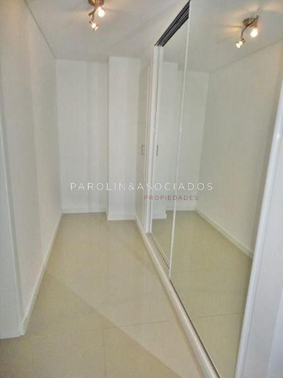 Apartamento en venta de 2 dormitorios cerca del