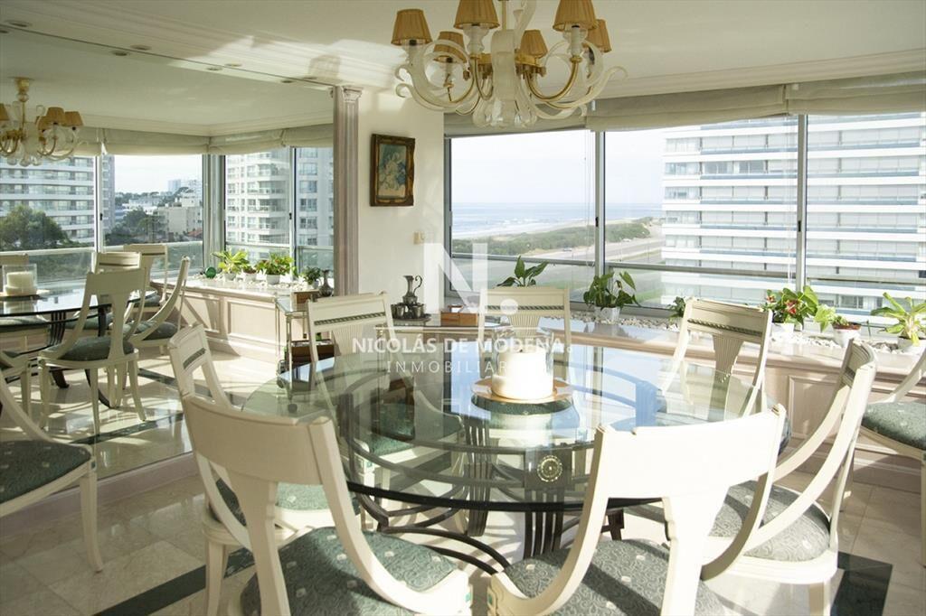 Departamento de 3 dormitorios en venta en Playa