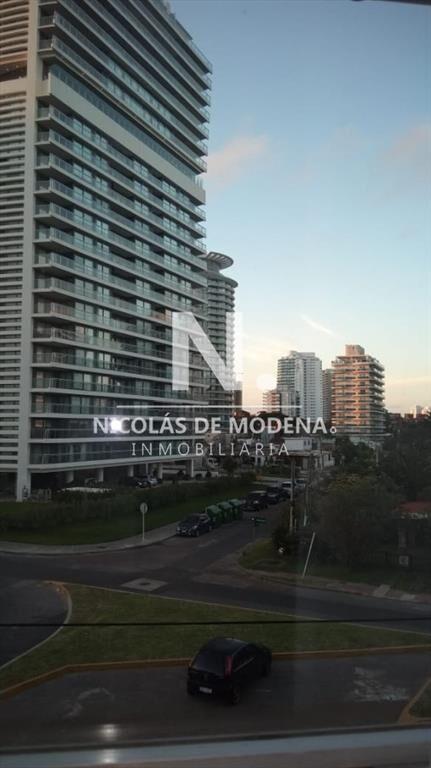 Muy comodo departamento , con todos los servicios, cerca de