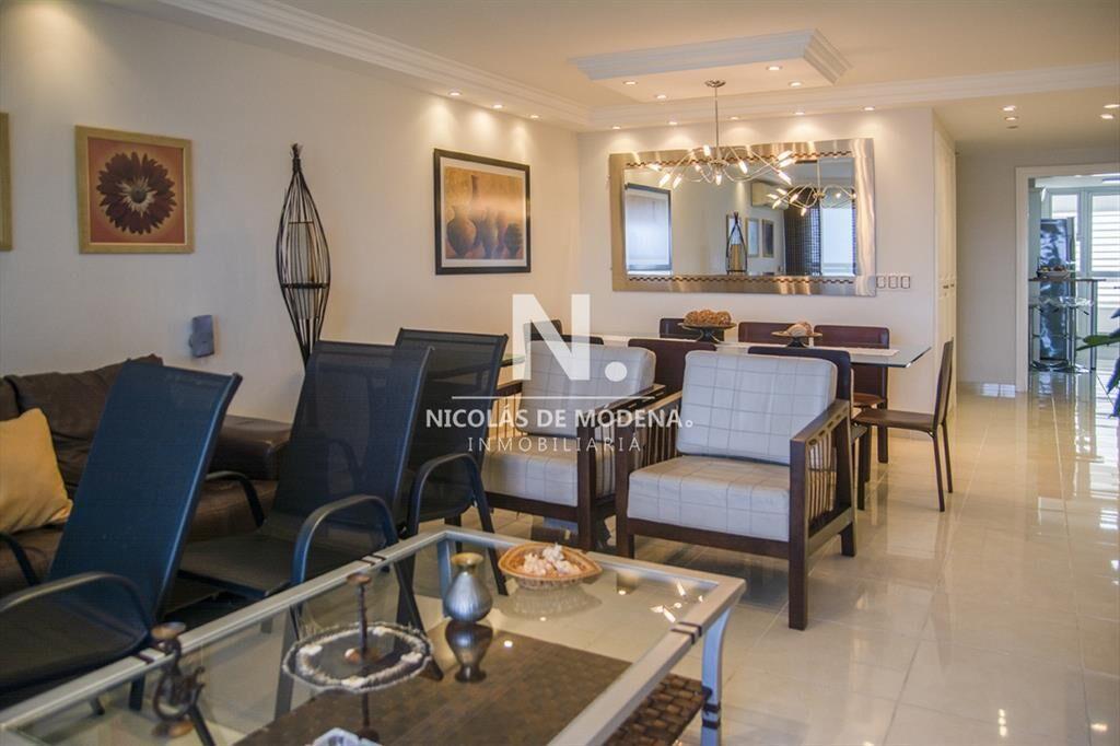 Departamento de 3 dormitorios en venta con vista
