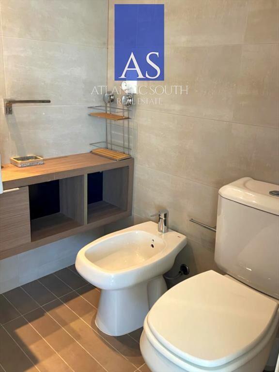 Apartamento mdoerno 2 dormitorios piso alto bajos